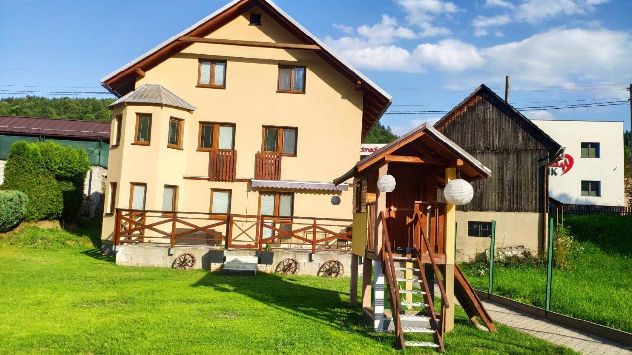 B&B Oščadnica - Ubytovanie u Grošíka - Bed and Breakfast Oščadnica