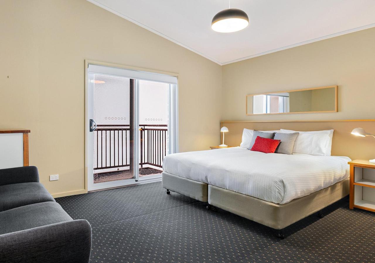 King Room with Balcony