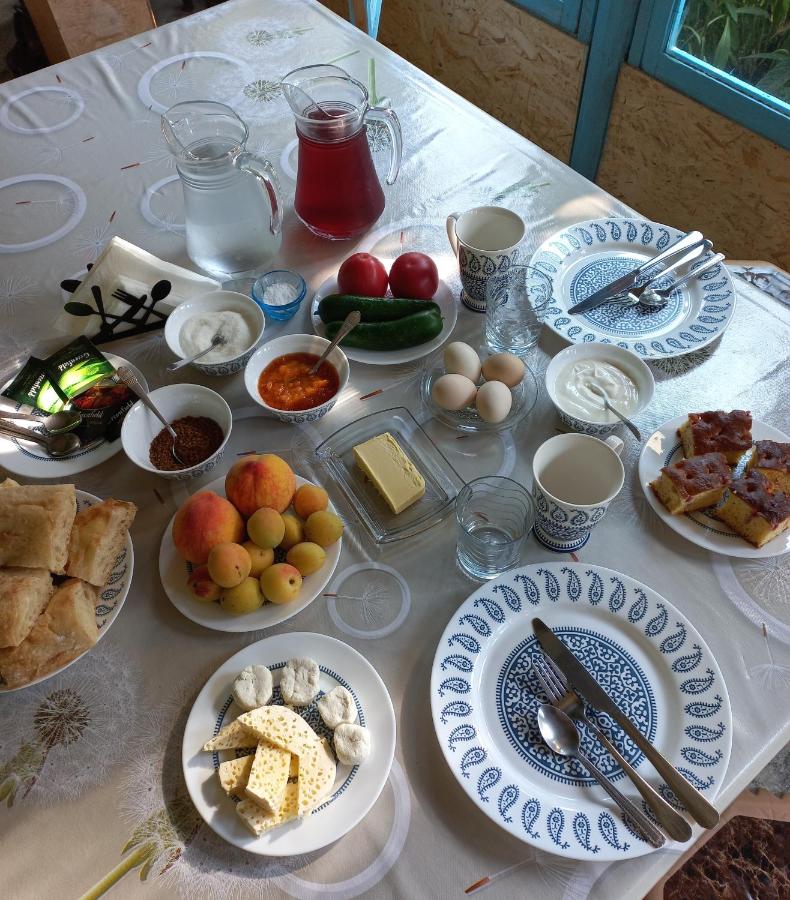Veli Guest House • საოჯახო სასტუმრო ველი - B&B