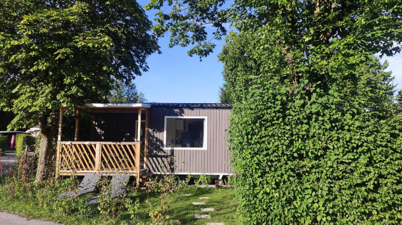 B&B Helming - Glamping Wallersee - Unter dem Kastanienbaum - Bed and Breakfast Helming