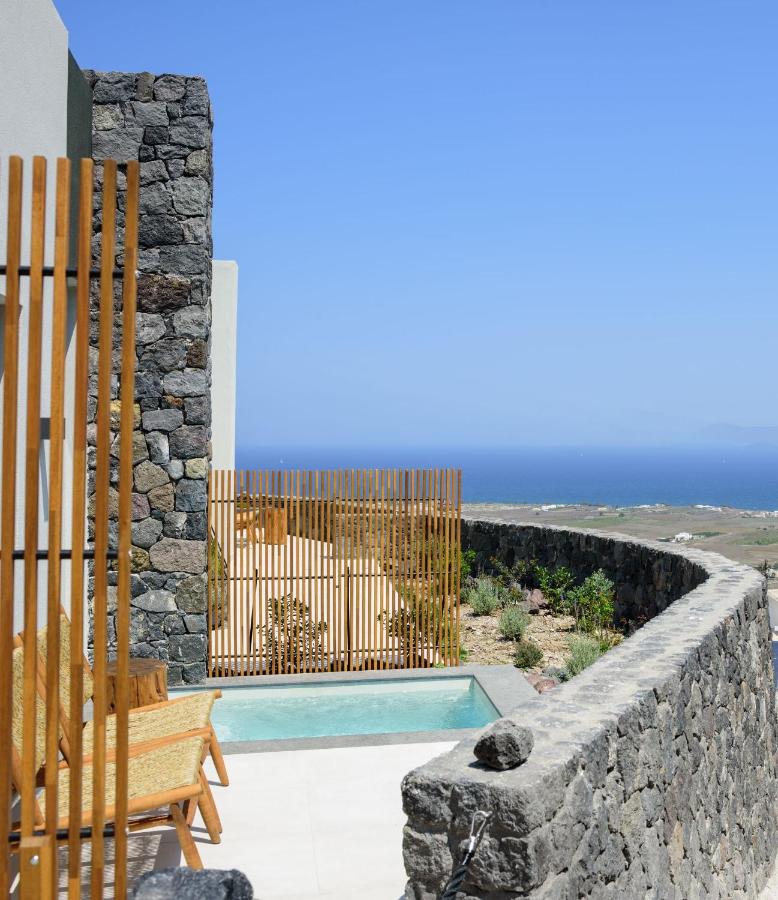 Lava Sea View Suite with outdoor hot tub