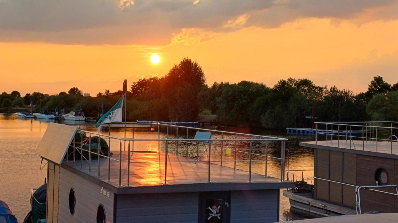 Hausboot La Mare Sonja - Ferienwohnung Weyhe