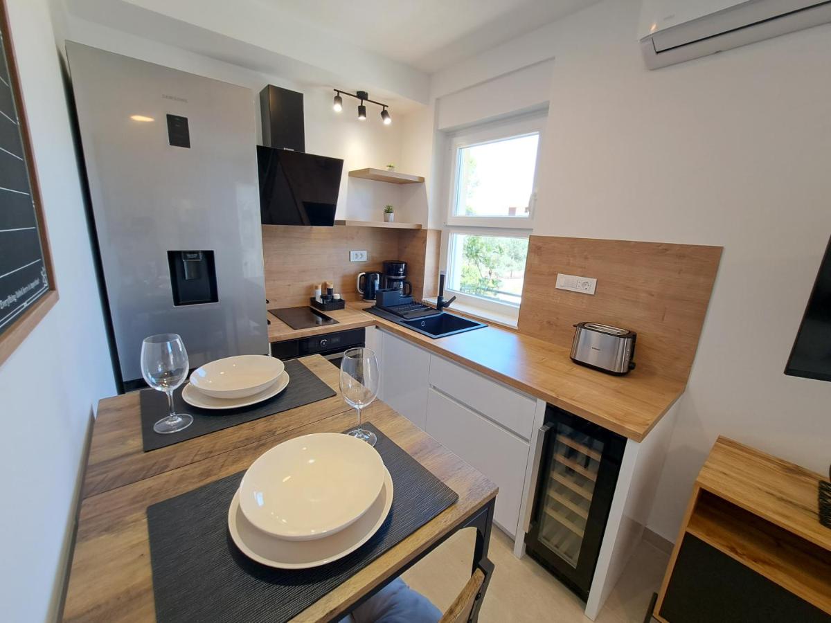 Studio apartment SeaDream - 50 meters from the sea - Ferienwohnung Brodarica