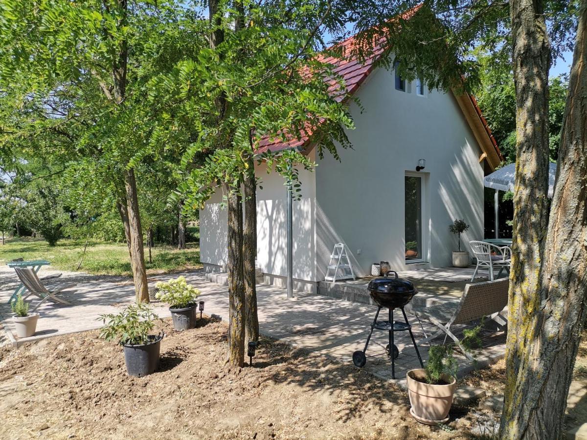 Akácliget Vendégház - Ferienwohnung