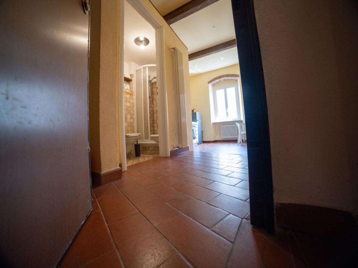 Aicha House - B&B Livorno