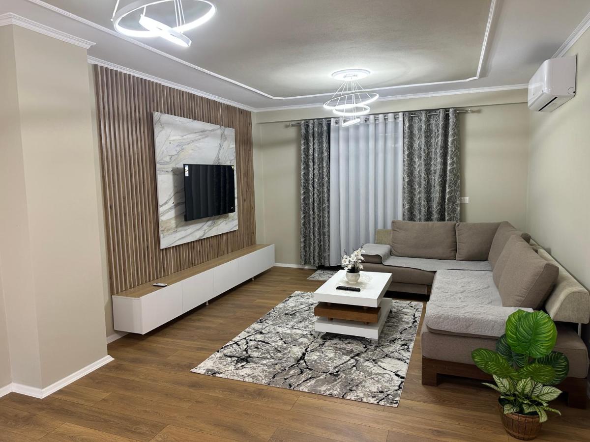 B&B Pogradec - Ledio’s Luxury Apartment - Bed and Breakfast Pogradec
