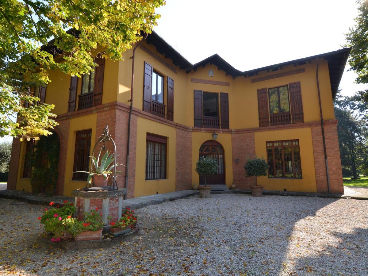 B&B Faenza - Elegant Holiday Home in Faenza with Garden and Pool - Bed and Breakfast Faenza