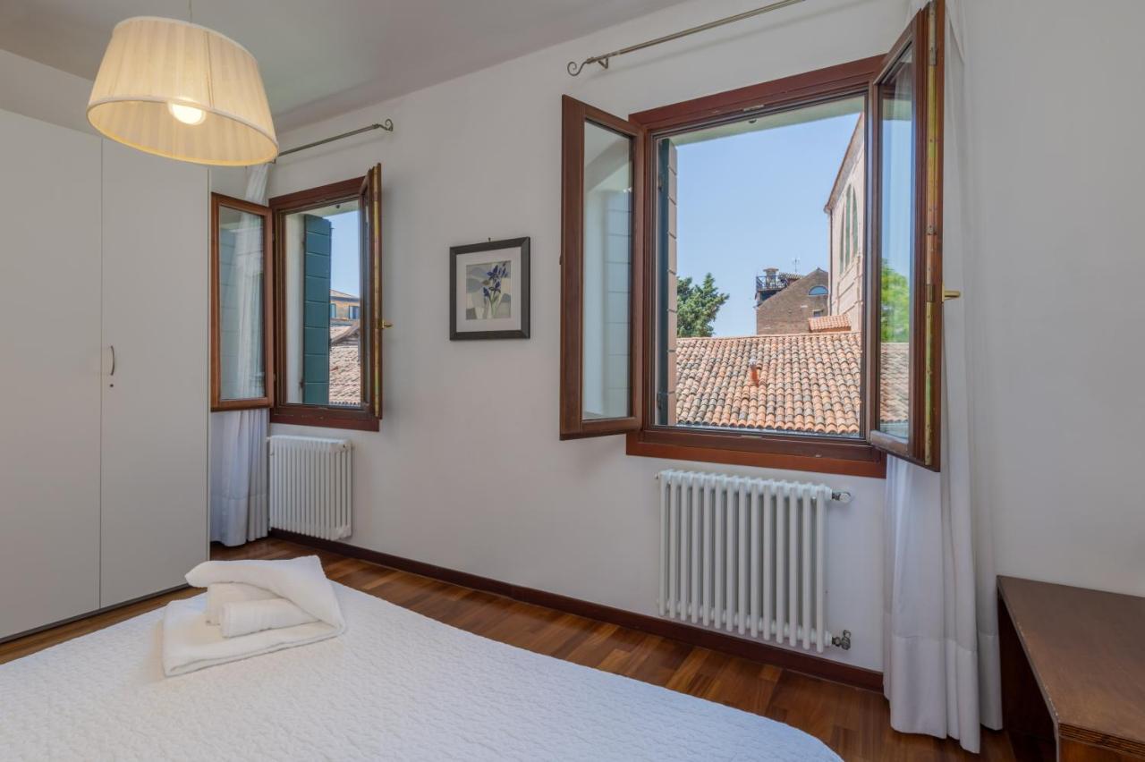 Appartamento con 3 Camere da Letto e Vista sul Canale