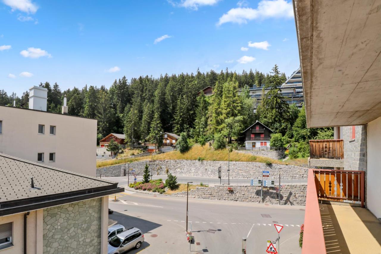 Logement chaleureux au coeur de la station - B&B Crans-Montana