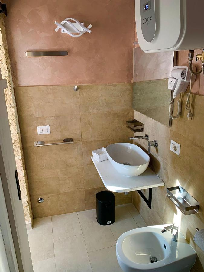 King Room with Spa Bath