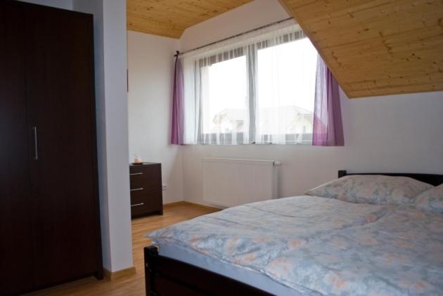 Apartment (4 Adults)