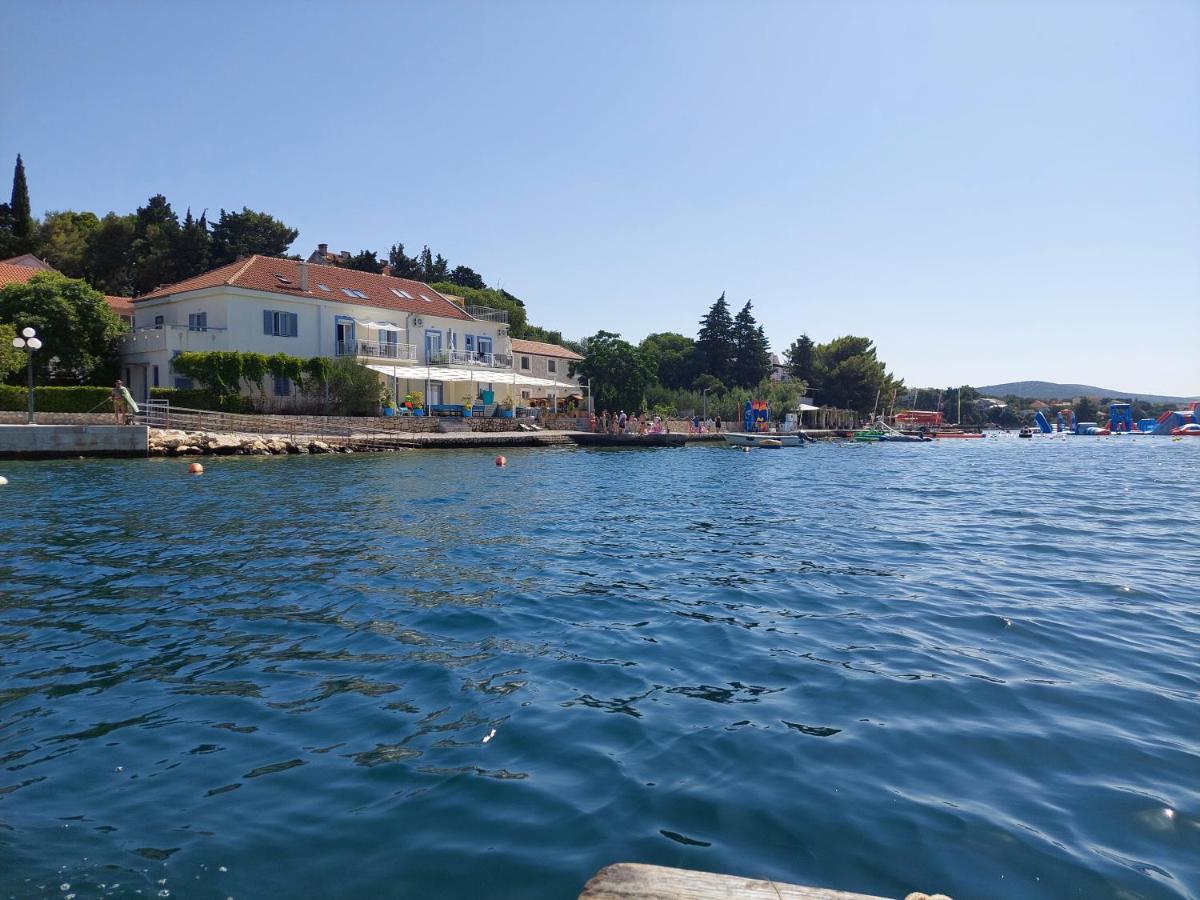 Group Holiday Accommodation Natura Croatia, Sleeps Up To 13 People - Ferienwohnung