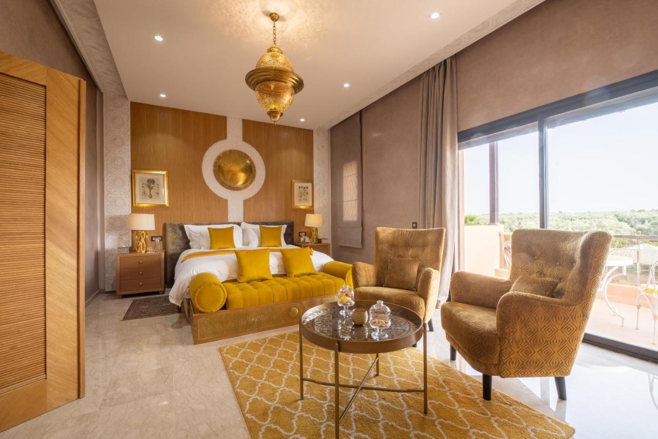 Suite with Pool View