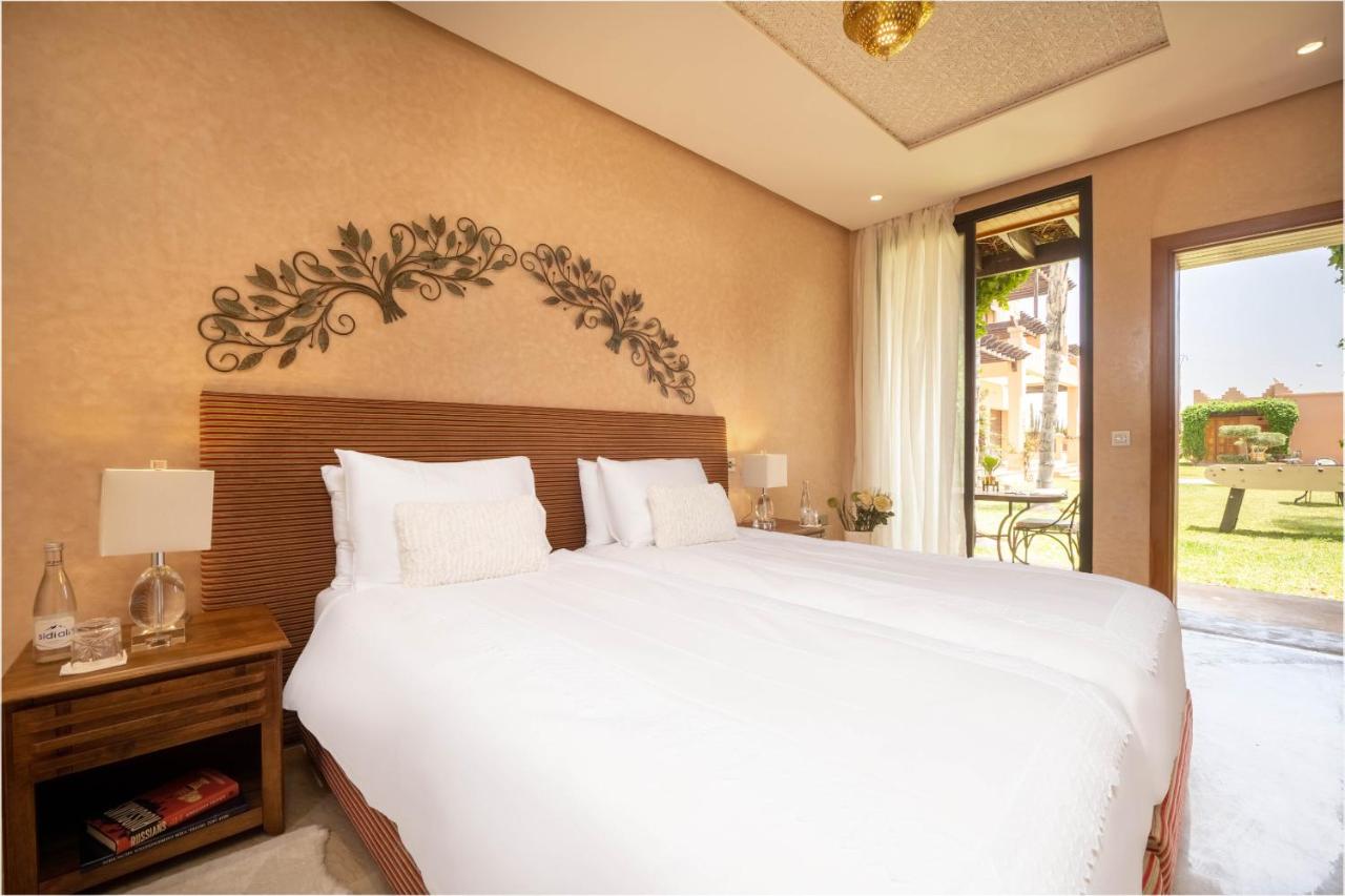 Twin Room with Shower