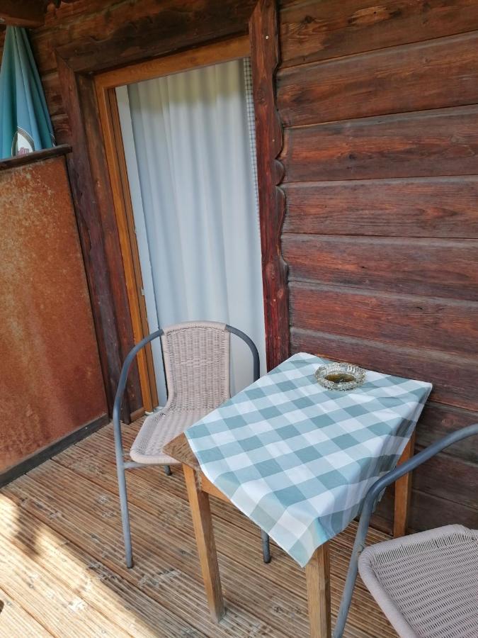 Double Room - bed length 1.90 m
