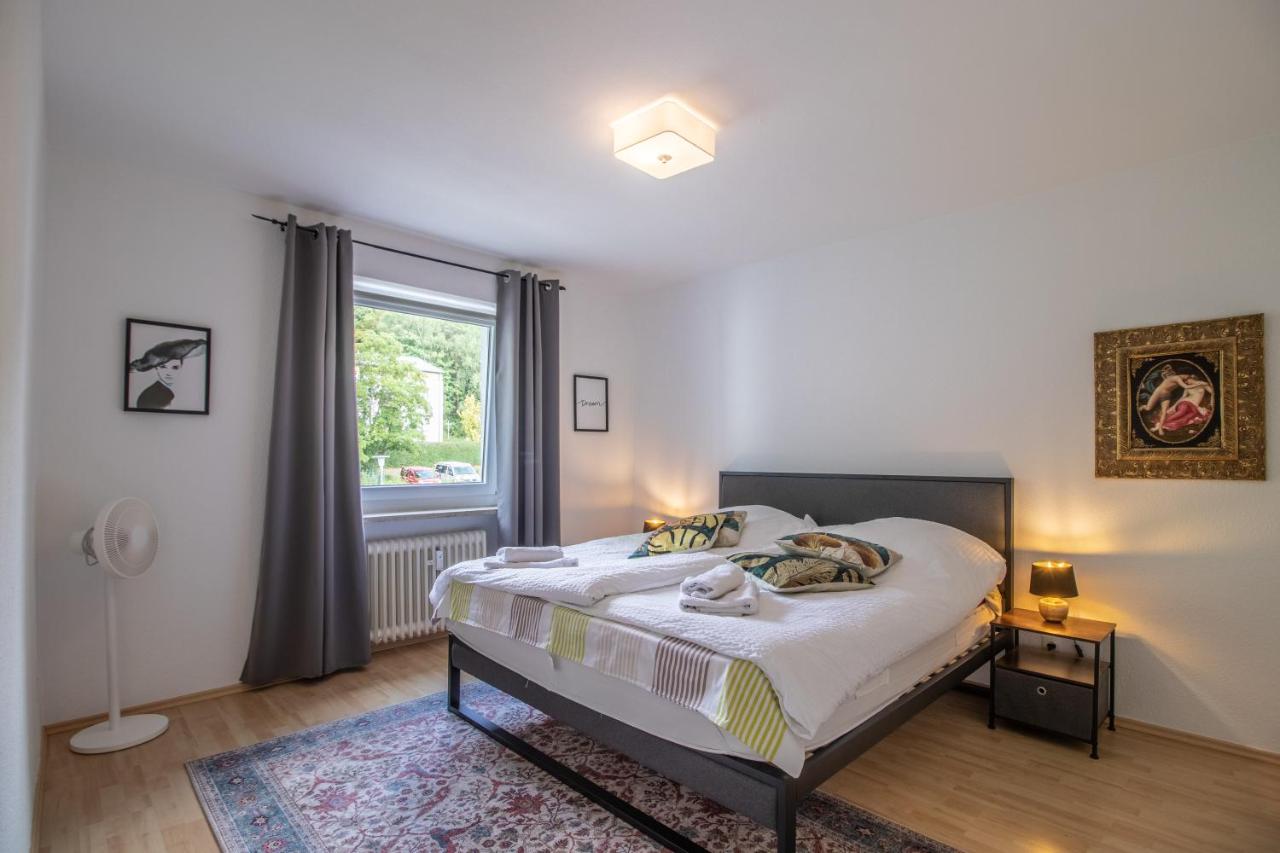 B&B Koblenz - Schöne und Moderne Wohnung mit eigenem Parkplatz - Bed and Breakfast Koblenz