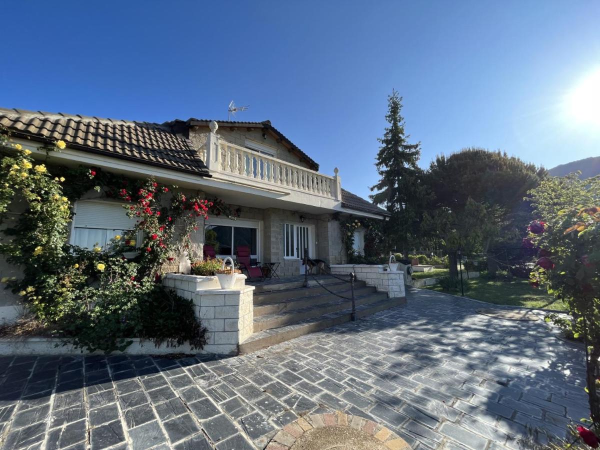 LAS AMAPOLAS - Bed and Breakfast