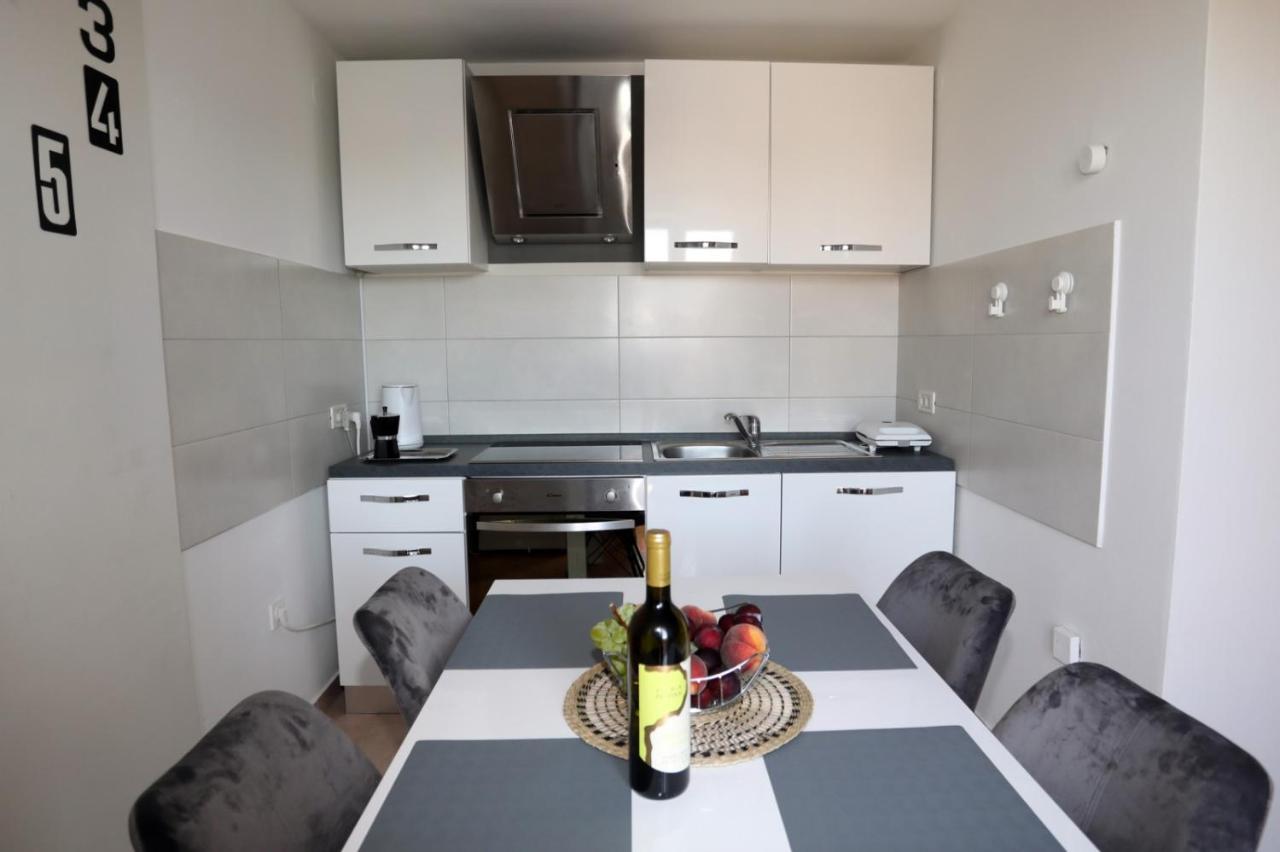 Apartman Cinkopan Premantura 1 - B&B
