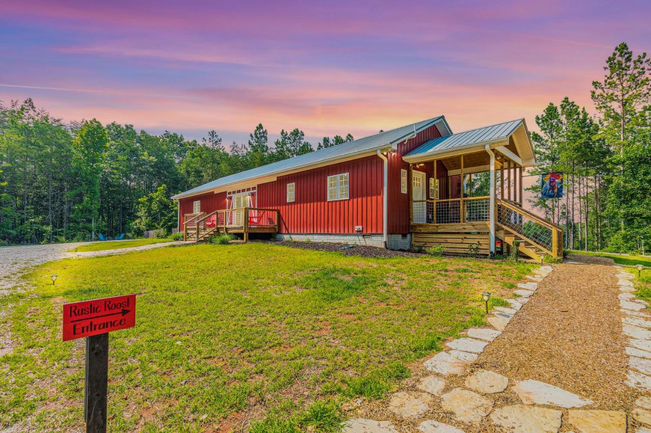 B&B Dahlonega - Rustic Roost-5 acres, Fenced, Fire Pit, RV option & MTN View - Bed and Breakfast Dahlonega