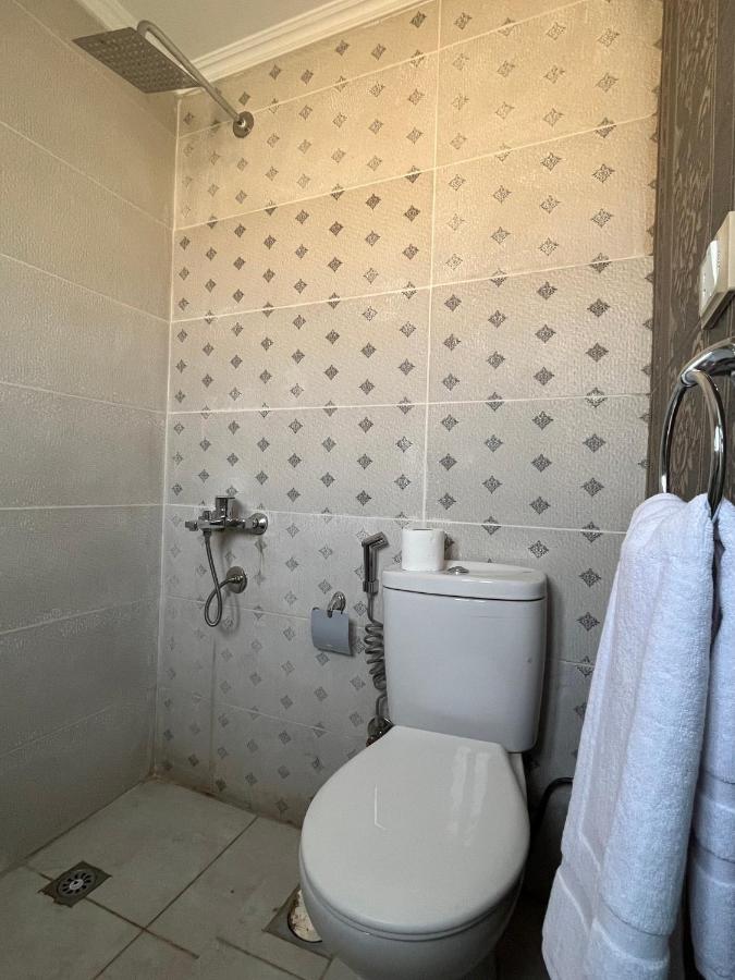 Zweibettzimmer mit eigenem Bad