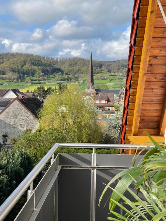 Große Ferienoase mit Burgbergblick (ideal für Familien) - Bed and Breakfast