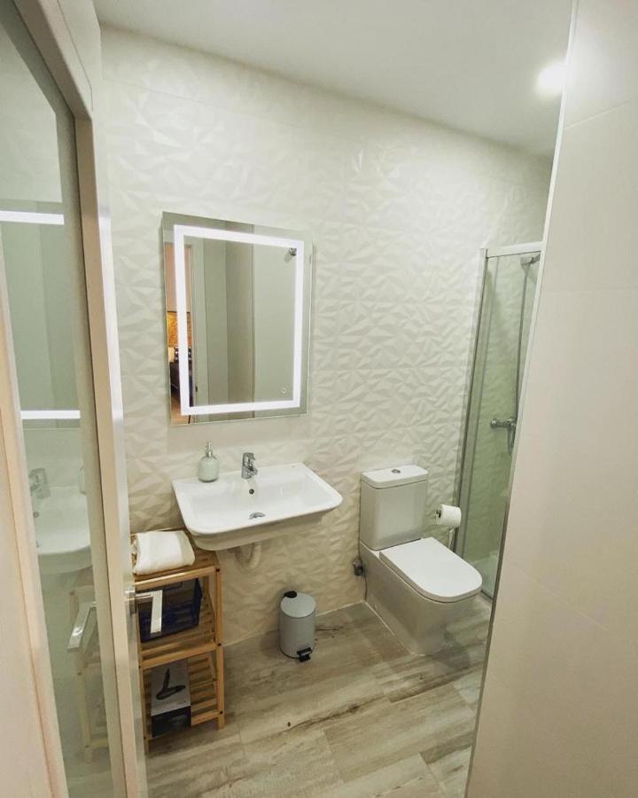 Twin Room with Private Bathroom