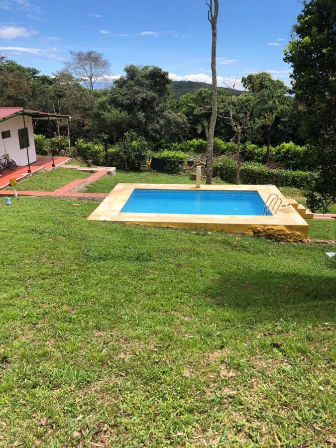 Hermosa Finca de descanso en Villa Samaria a 35 minutos de Melgar - Ferienwohnung Melgar