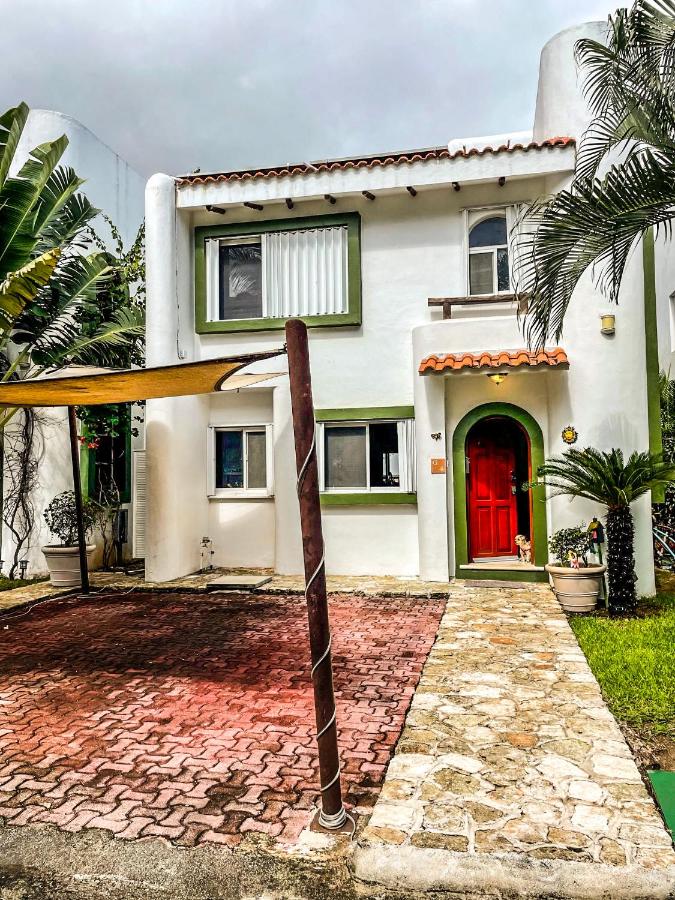 Villa Dafi Playacar - B&B