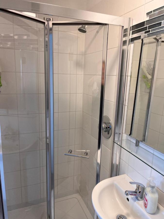 Standaard Tweepersoonskamer met 2 Aparte Bedden - Uitzicht op de Tuin