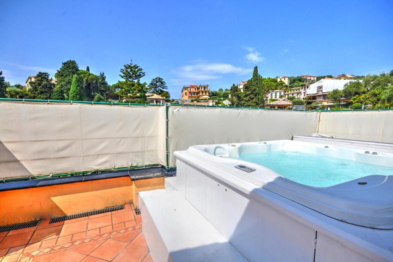 Penthouse Marina-Seaview Jacuzzi and Terrace - Chambres d’hôtes Rapallo