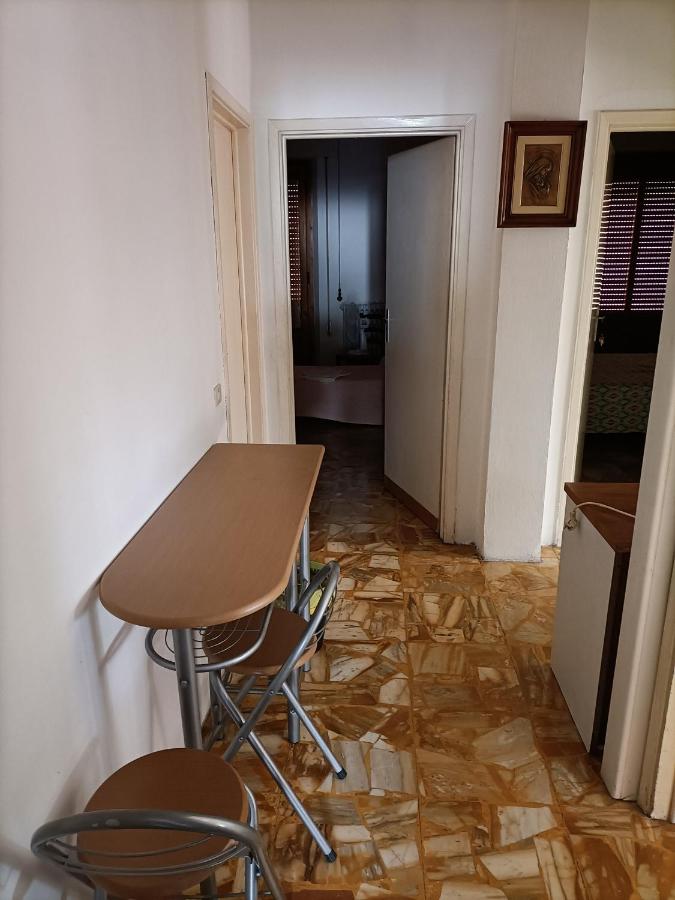 Twin Room with Private External Bathroom