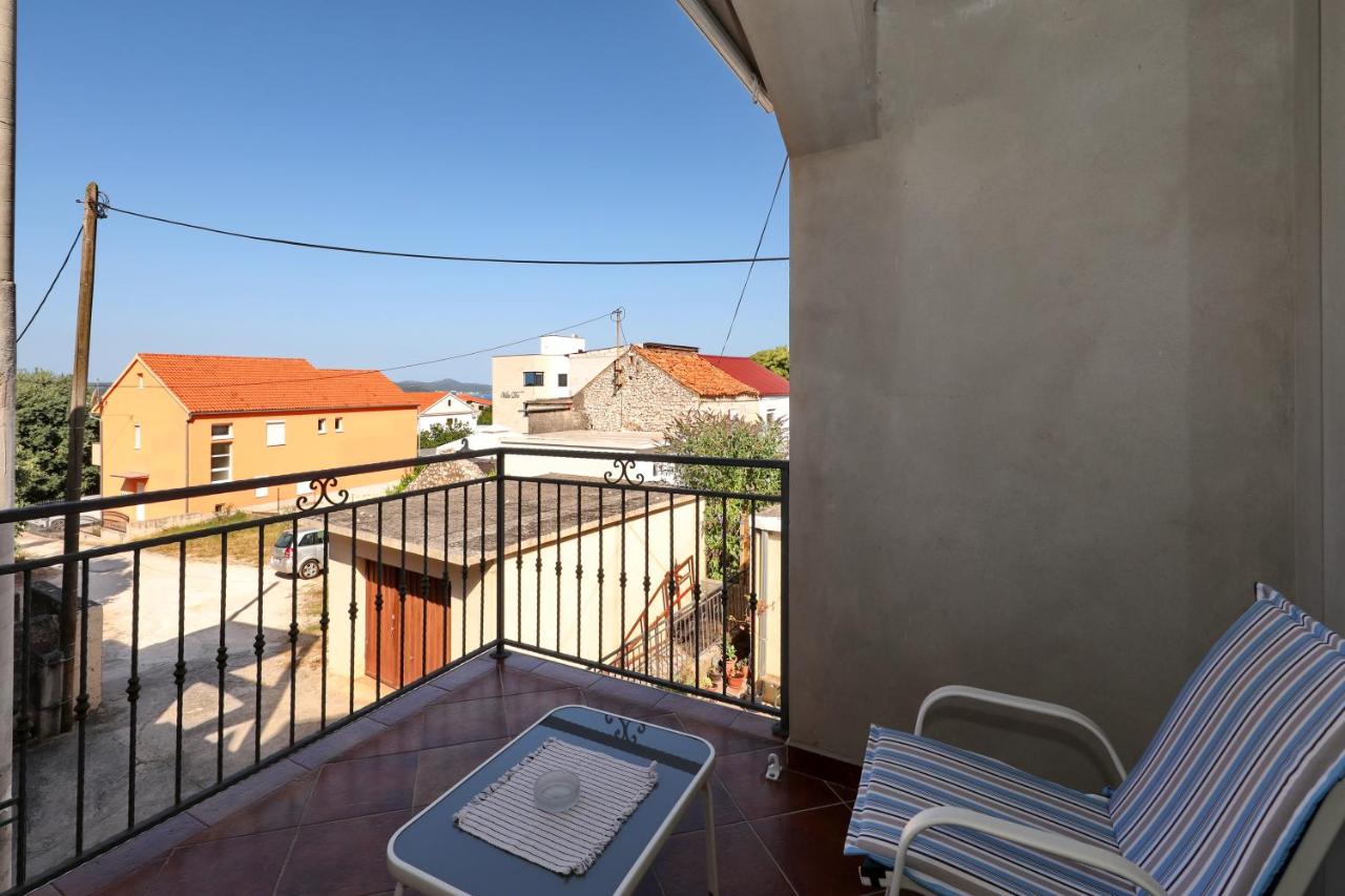 Sea Relaxing Apartment - Bed and Breakfast Bibinje
