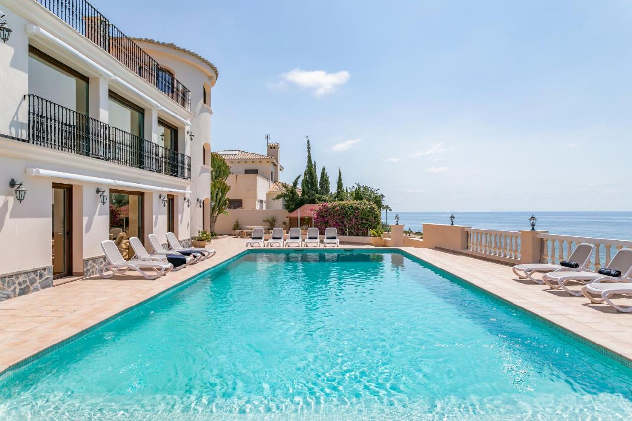Villa Thorodin breathtaking 14P villa 1st line sea - Chambres d'hôtes El Campello