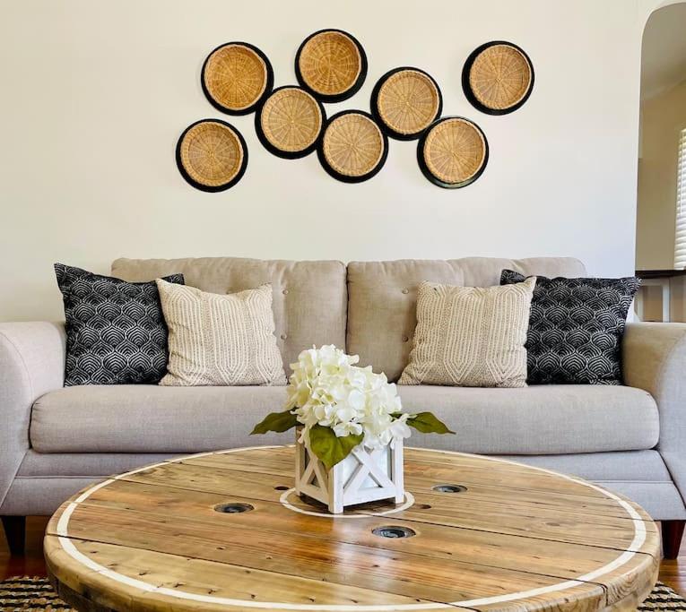 Heavensville Haven - One bedroom apartments - B&B Evansville