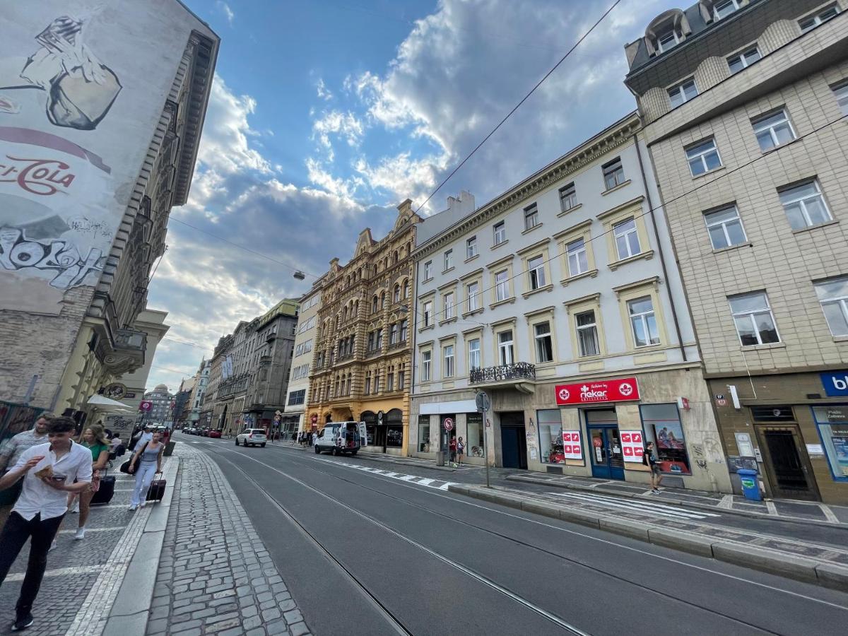 Grand Viceroy Apartments - Gothic Tower View - Chambres d’hôtes Prague