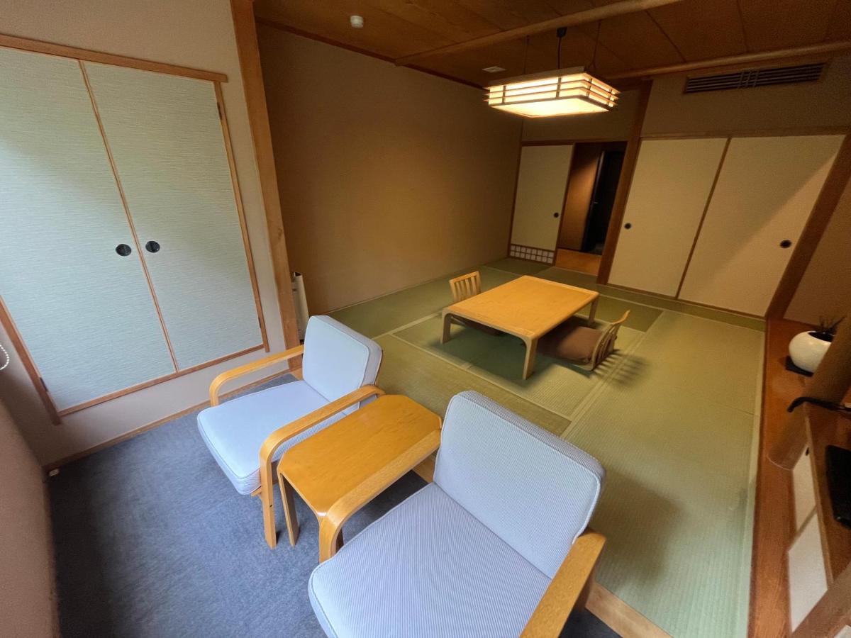 Japanese-Style Room