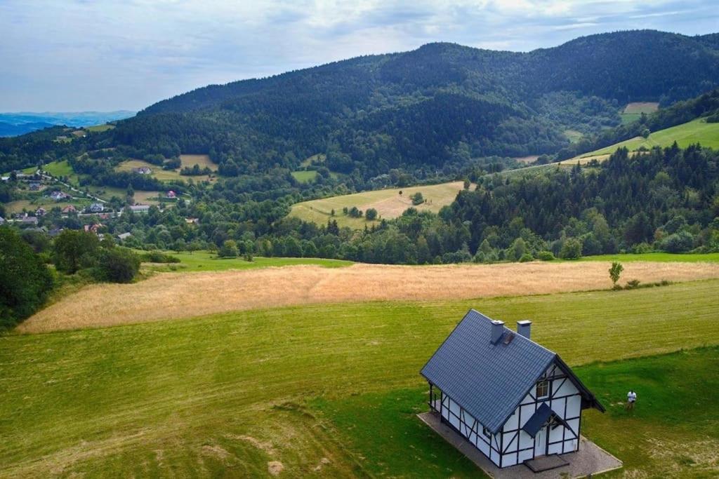 B&B Żmiąca - Wyspa Zdarzeń - klimatyczny dom w sercu natury! - Bed and Breakfast Żmiąca