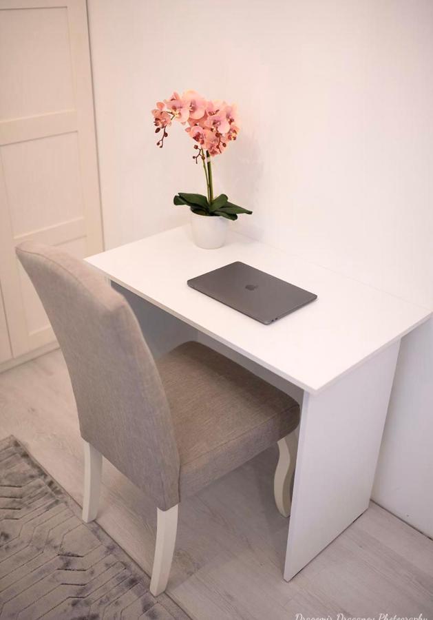Top Central Luxury Apartment & Free Parking - Chambres d’hôtes