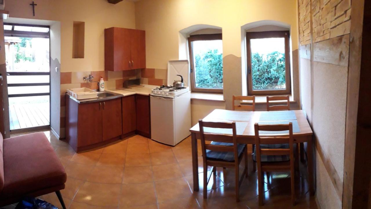 Domek na Mazurach pod jesionami - B&B