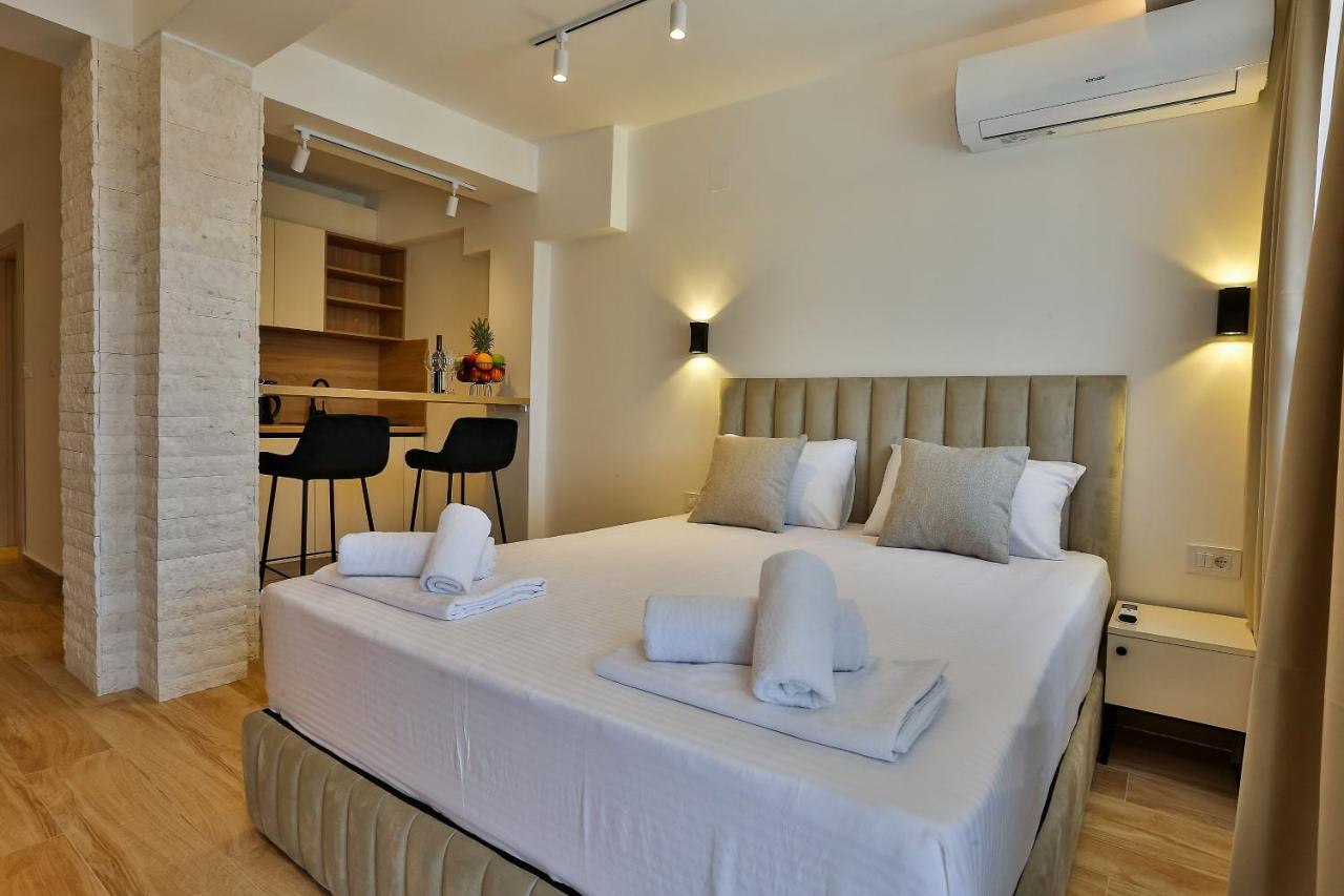 King Studio with Sofa Bed