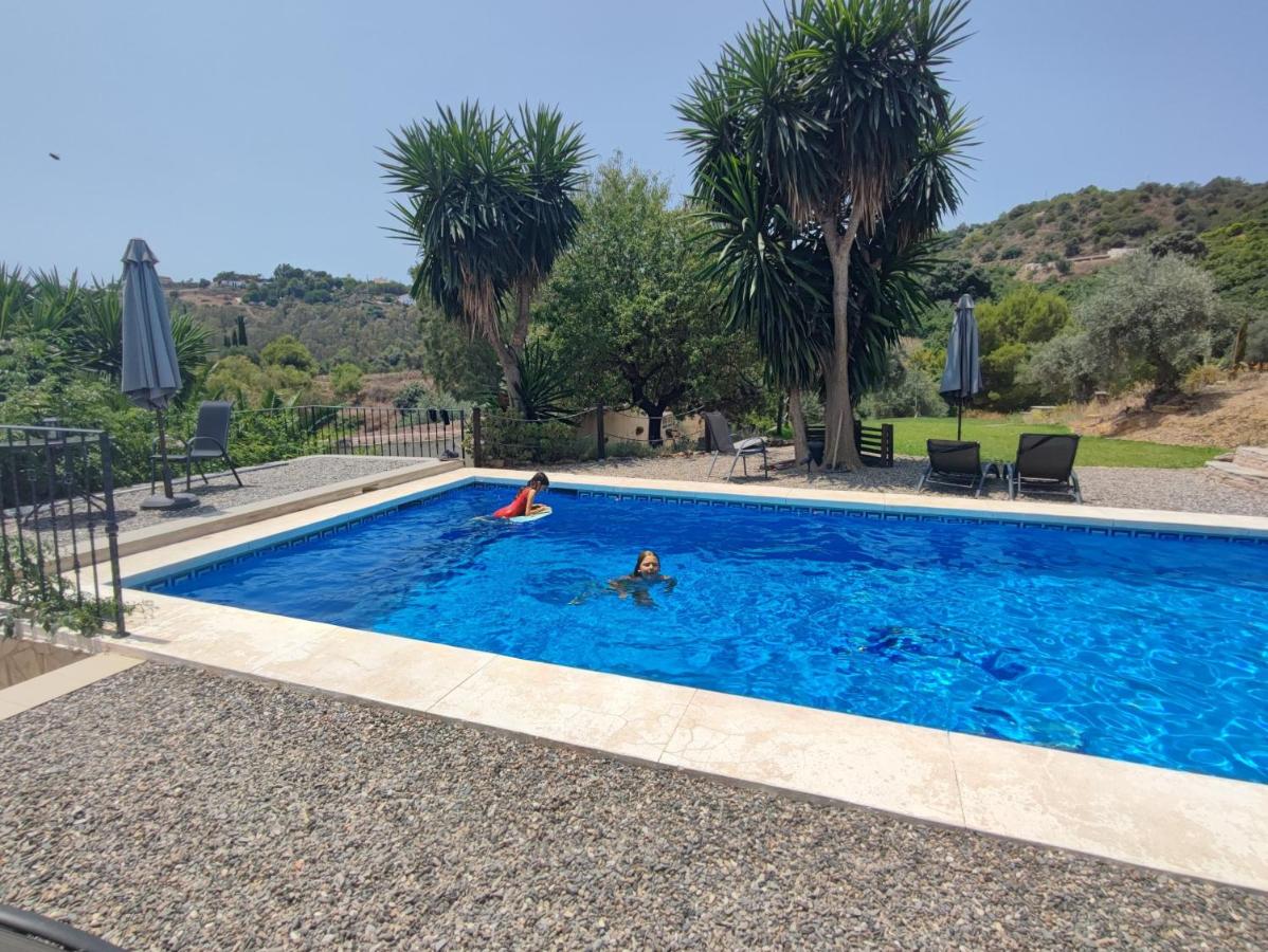 Penthouse Apartment, Cortijo Fruitful HIlls - Chambres d’hôtes Málaga