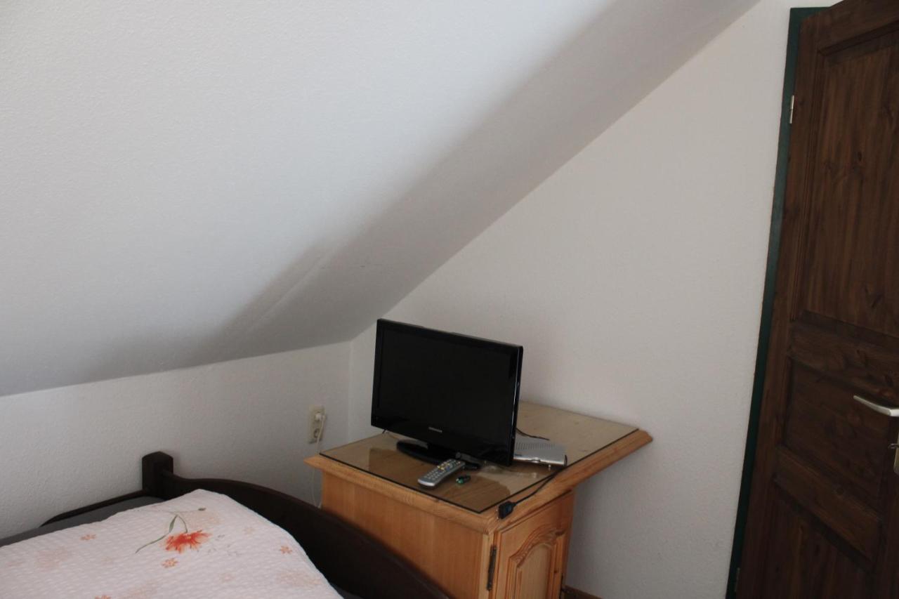Double Room (1 Adult + 1 Child)
