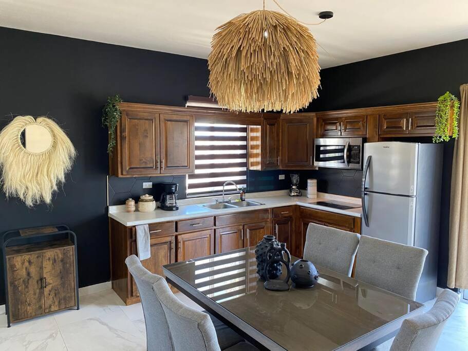 Urban Hotel Ancla Suite 10 - 3 Bedroom 2 Bathroom - Bed and Breakfast