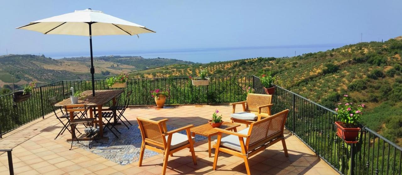 B&B Sciacca - villa immersa in oliveto vista mare - Bed and Breakfast Sciacca