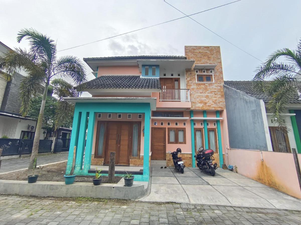 B&B Ngaglik - Damai Residence Homestay Jogja - Bed and Breakfast Ngaglik