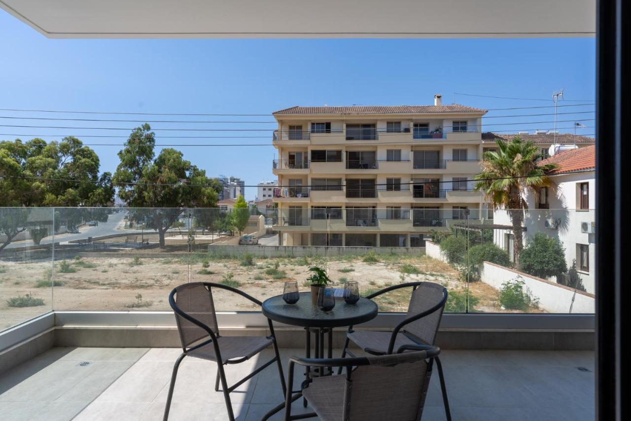 Flair - 1-Bedroom Apartment & Balcony in Larnaca - B&B Larnaka