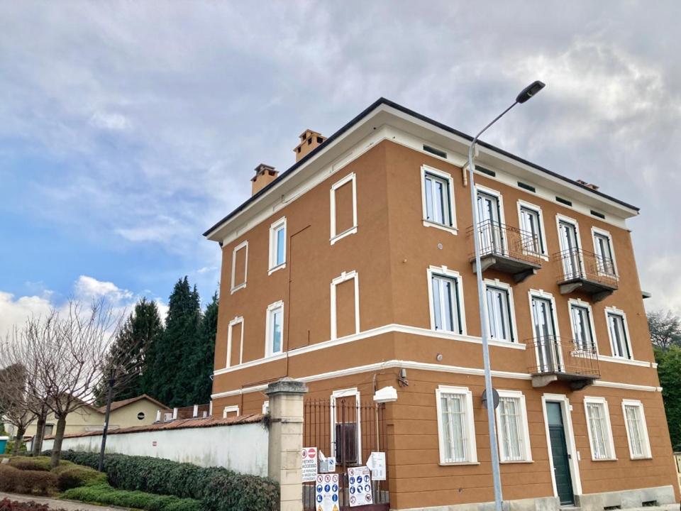 B&B Biella - PALAZZO PROIETTI BILOCALE 3 - Bed and Breakfast Biella