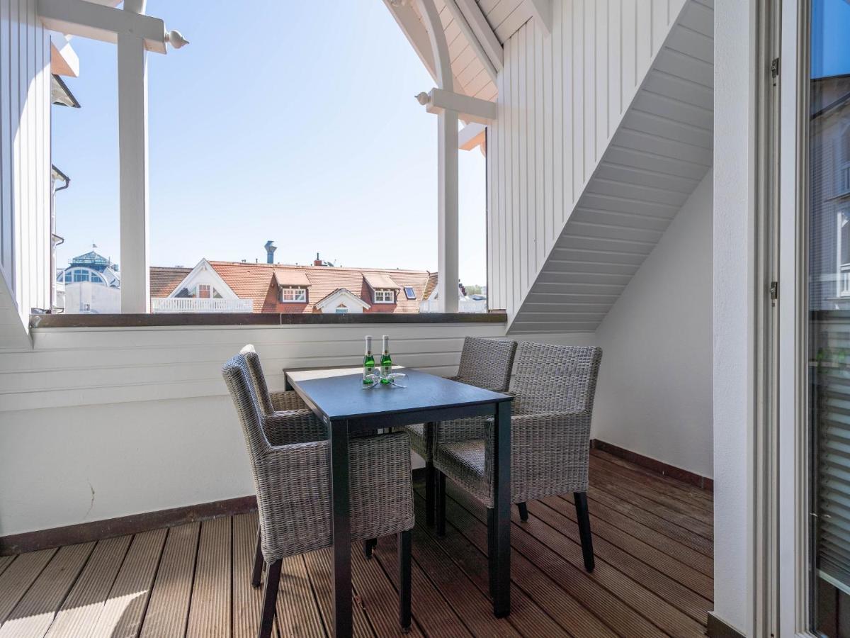 Strandvillen Binz - Ferienwohnung mit 1 Schlafzimmer und Balkon AH-723 - B&B