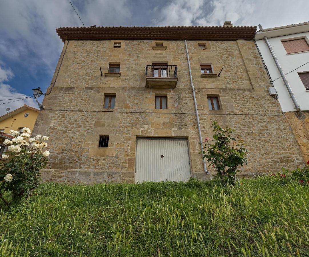 Alojamiento Rural Casa Ezkerra - B&B Irurre