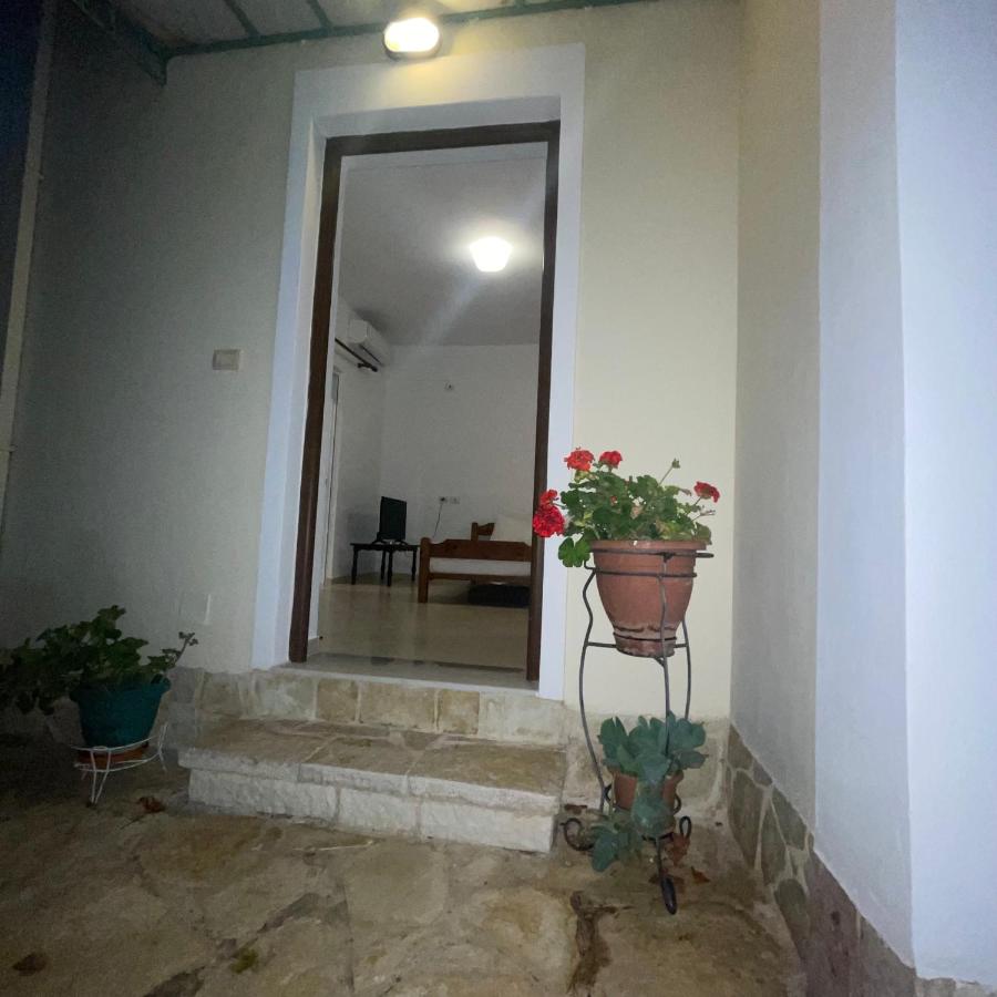 Miranda's Apartments & Rooms - B&B Santi Quaranta